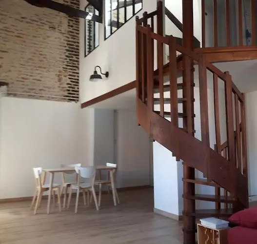 Apartment Le Loft Du Chateau Du Roi Cahors